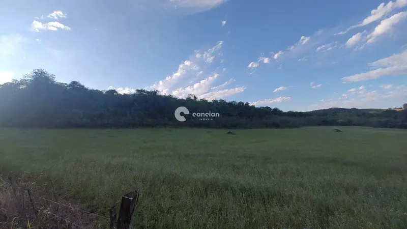 Campo à venda no Linha dos Mantuanos: 