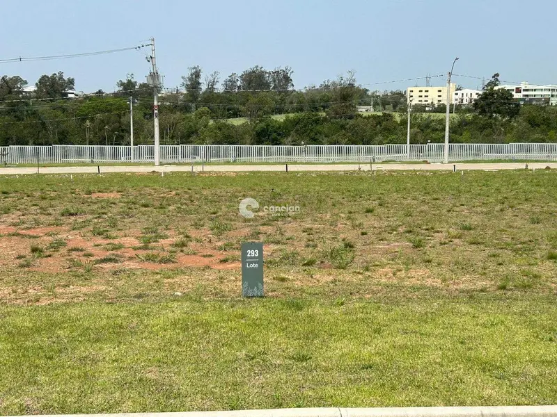 Terreno em condomínio à venda no Camobi: