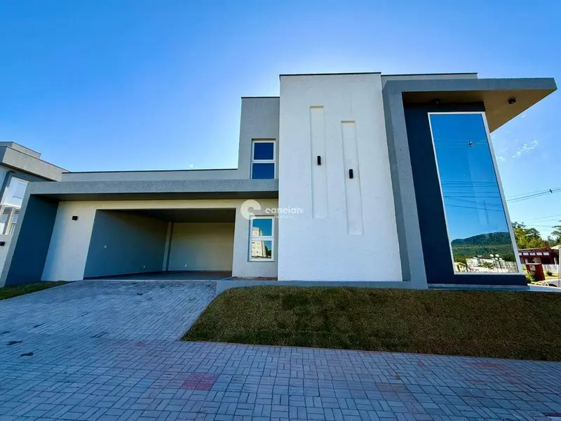 Casa de Condomínio à venda no Camobi: 