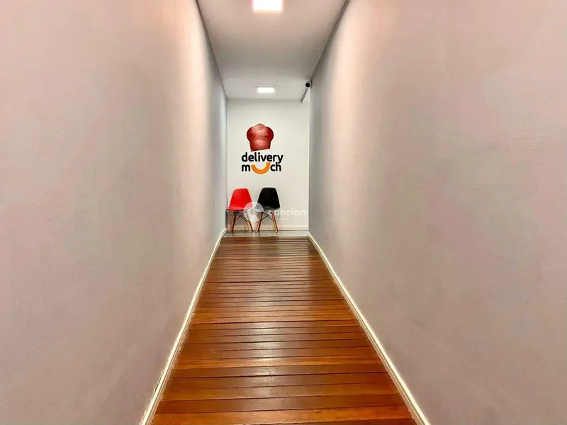 Casa Comercial à venda no Centro: 