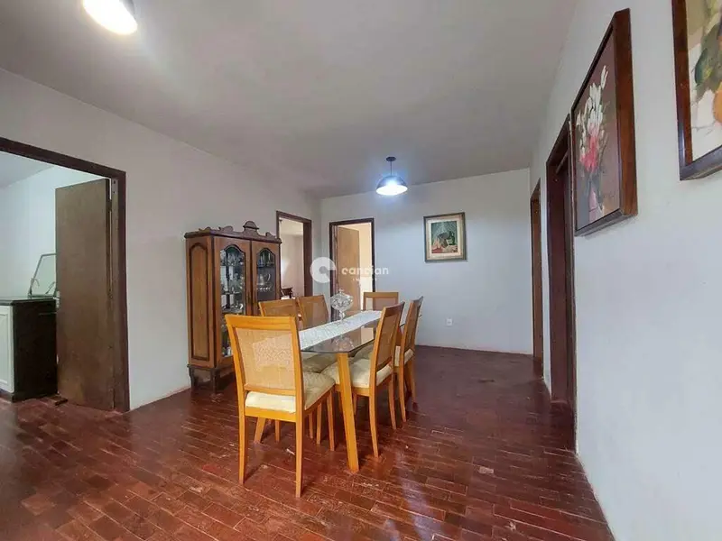 Casa à venda no Pinheiro Machado: