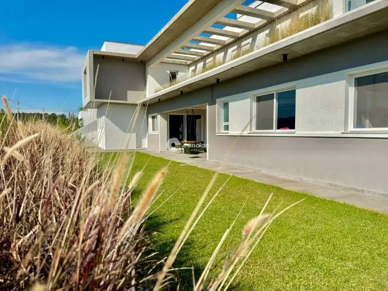 Casa de Condomínio à venda no São José: 