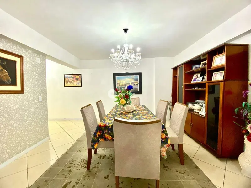 Apartamento à venda no Nossa Senhora Medianeira: sala de jantar