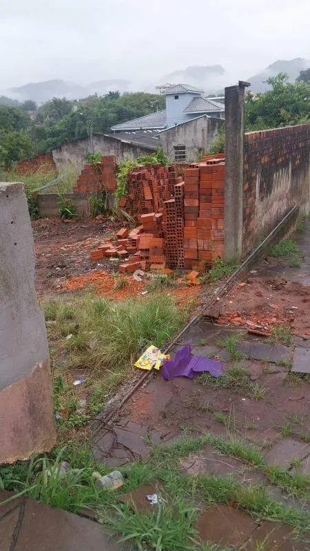 Terreno à venda no Menino Jesus: 