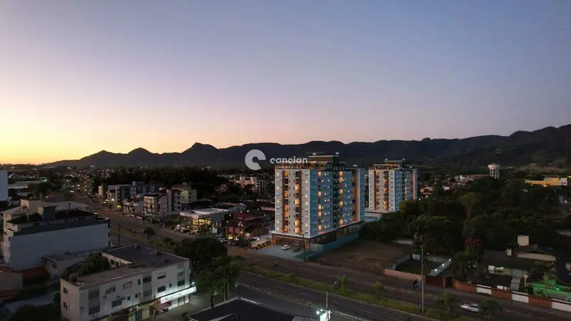 Apartamento à venda no Camobi: 