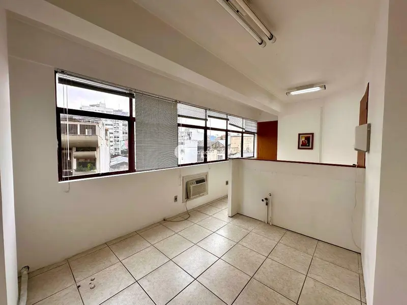 Sala Comercial à venda no Centro: 