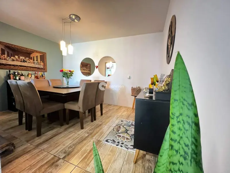 Casa à venda no Juscelino Kubitschek: 