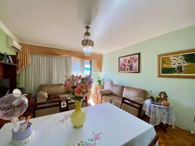 Apartamento à venda no Menino Jesus: 