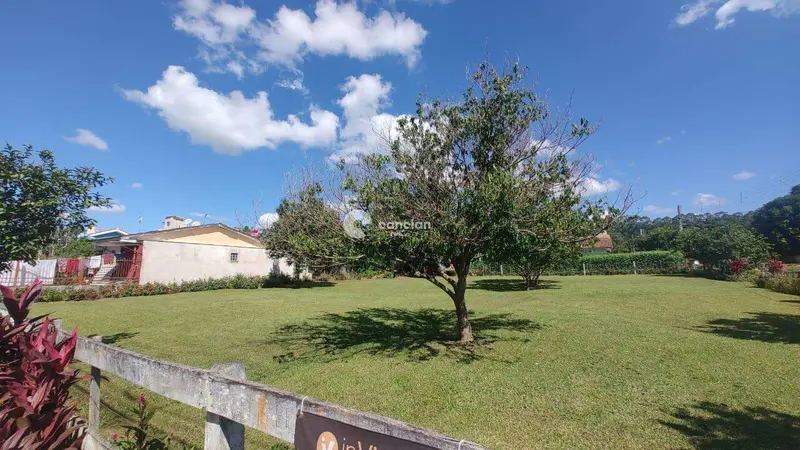 Terreno à venda no Camobi: 
