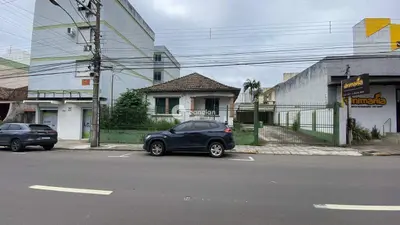 Terreno Comercial à venda no Centro: 