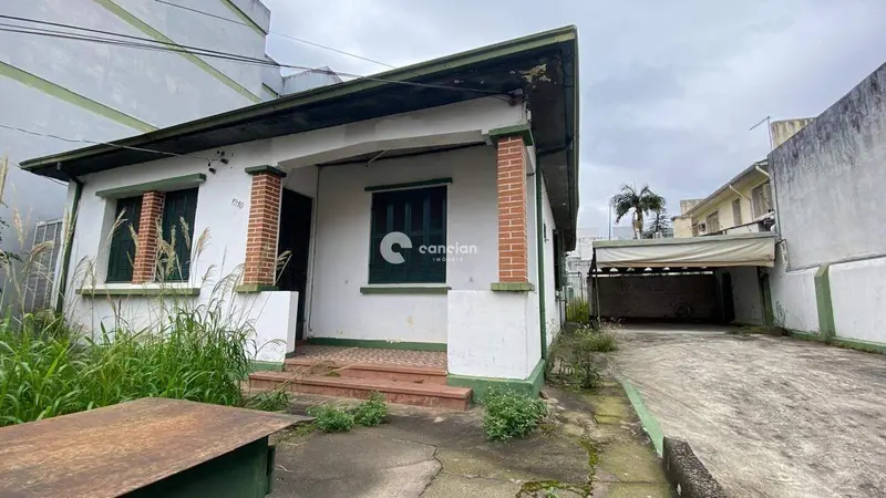 Terreno Comercial à venda no Centro: 