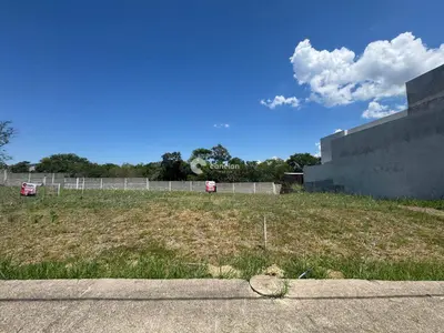 Terreno em condomínio à venda no São José: 