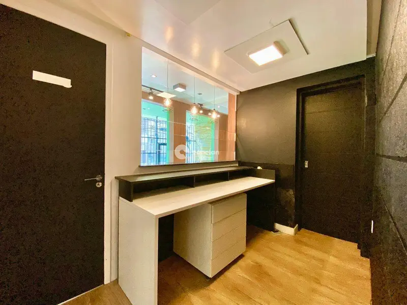 Casa Comercial à venda no Centro: