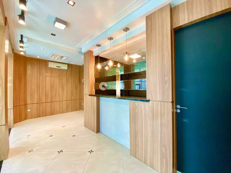 Casa Comercial à venda no Centro: