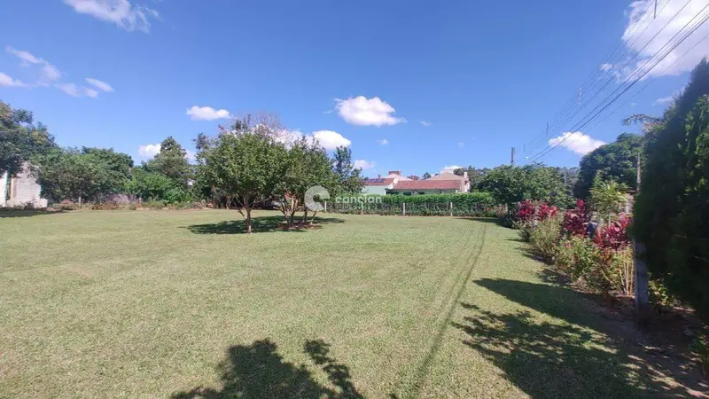 Terreno à venda no Camobi: 