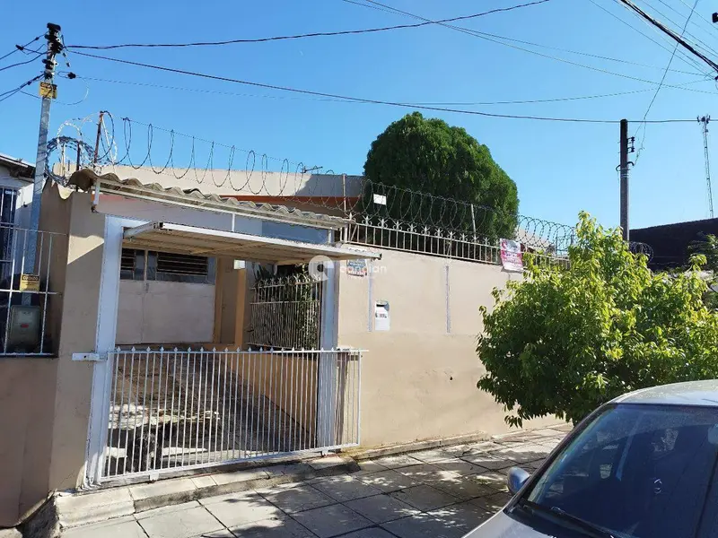 Casa à venda no Tancredo Neves: 