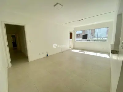 Apartamento à venda no Km 3: 