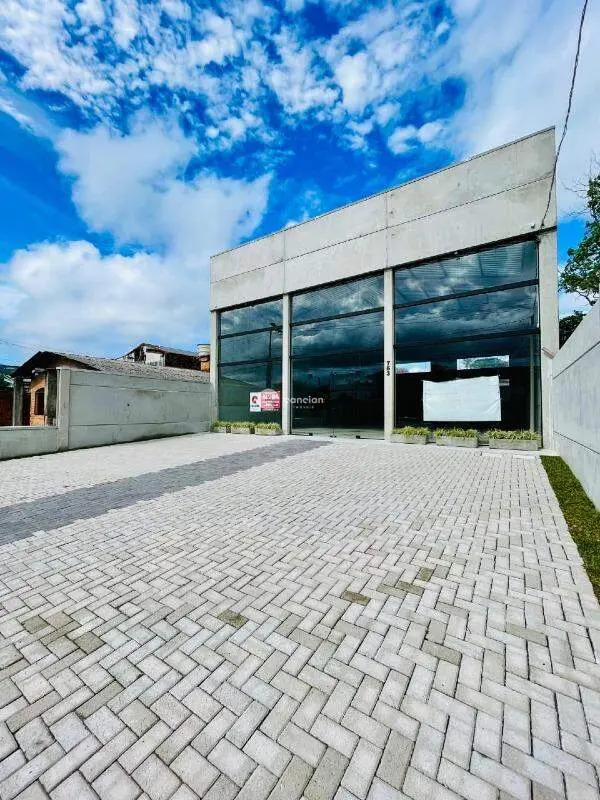 Pavilhão para aluguel no Pinheiro Machado: