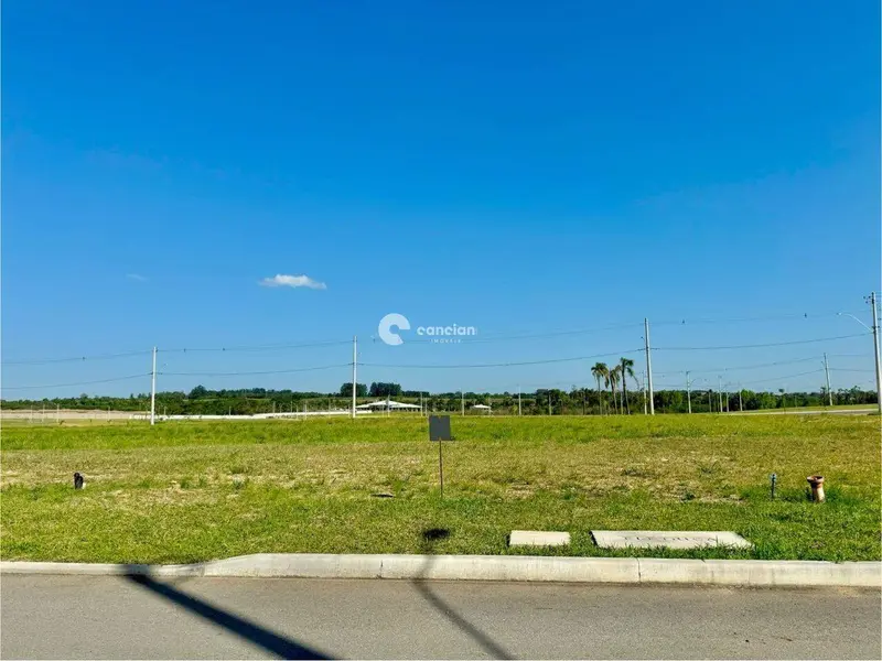 Terreno em condomínio à venda no Tomazetti: 