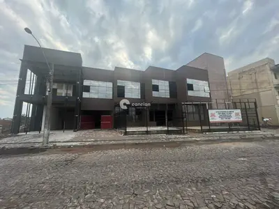 Sala Comercial à venda no Camobi: 
