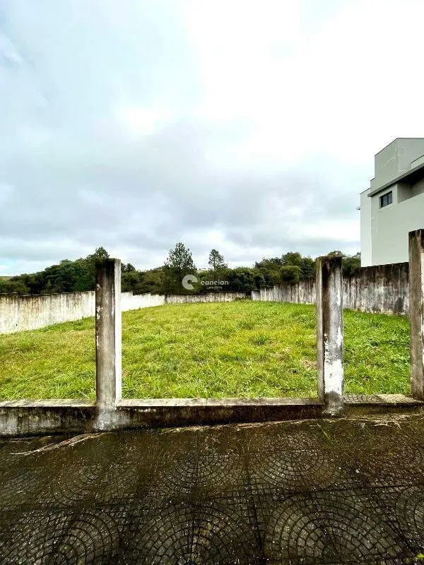 Terreno à venda no Alto da Serra: 