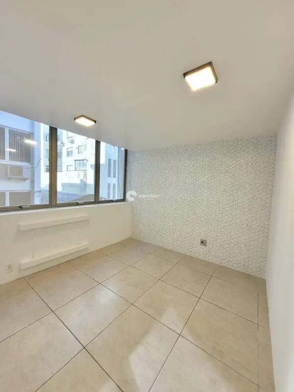 Sala Comercial à venda no Centro: 