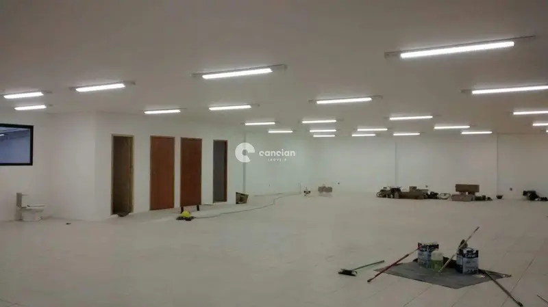 Sala Comercial para aluguel no Camobi: 