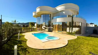 Casa de Condomínio à venda no Camobi: 