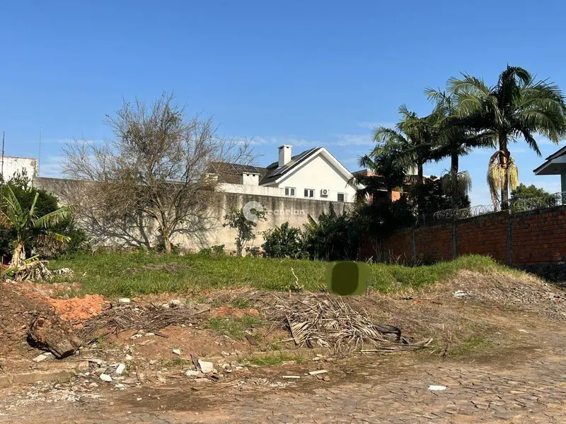 Terreno à venda no Camobi: 