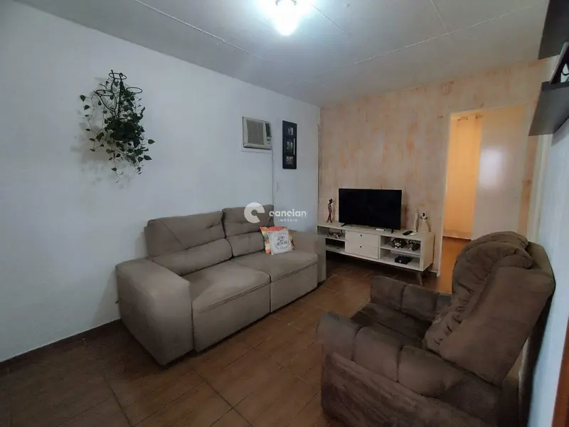 Casa à venda no Tancredo Neves: 