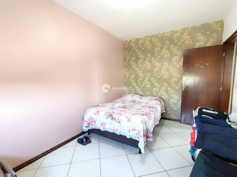 Apartamento à venda no Pinheiro Machado: 