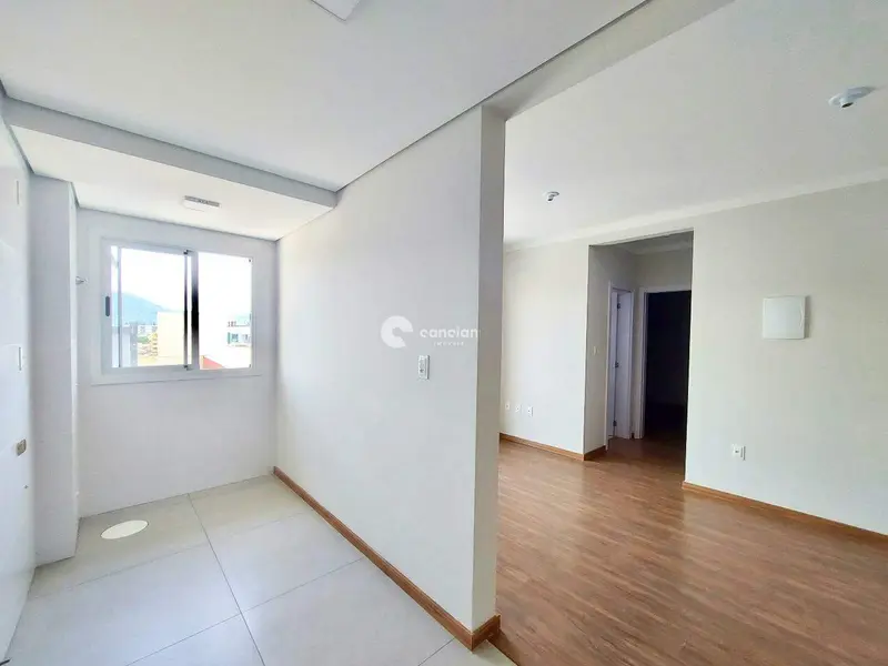 Apartamento à venda no Camobi: 