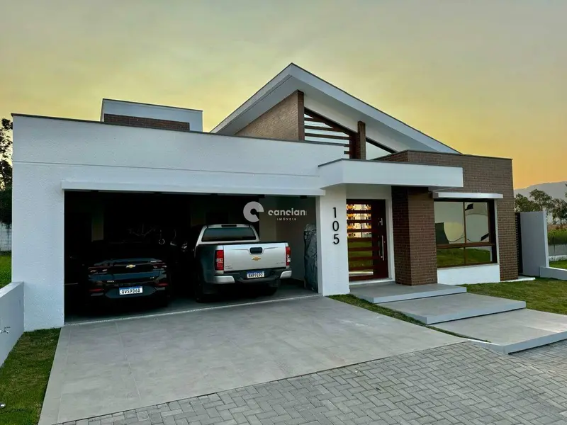 Casa de Condomínio à venda no Camobi: 