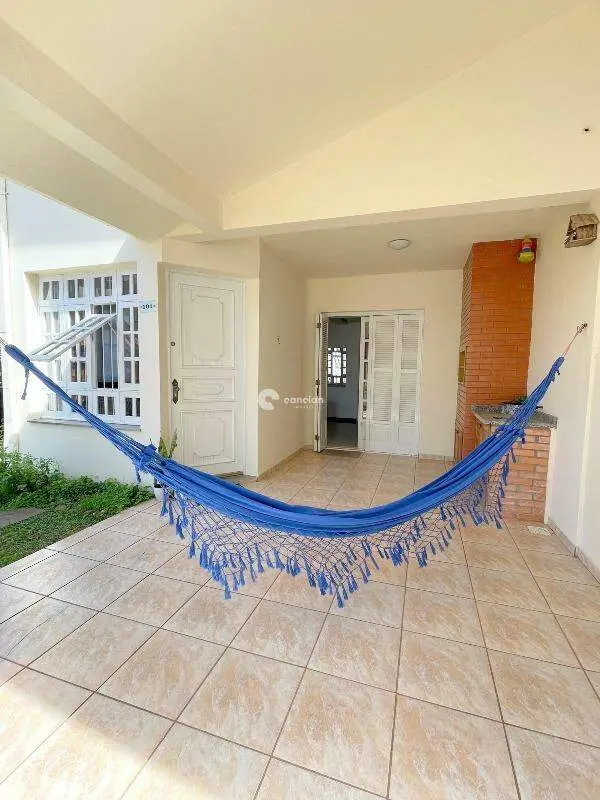 Casa de Condomínio à venda no Camobi: 