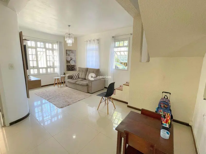 Casa de Condomínio à venda no Camobi: 