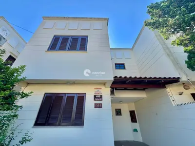 Casa de Condomínio à venda no Camobi: 