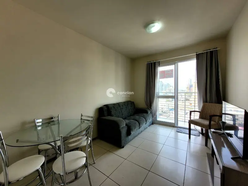 Apartamento para aluguel no Centro: 