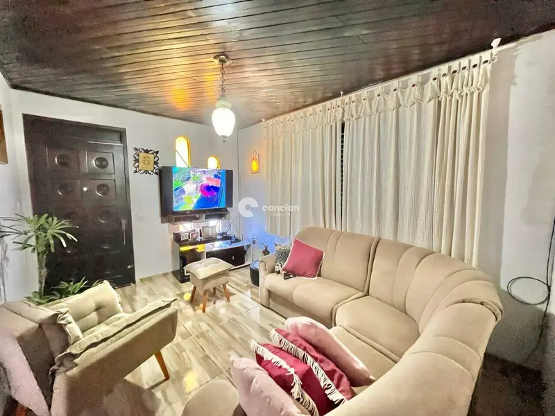 Casa à venda no Lorenzi: 
