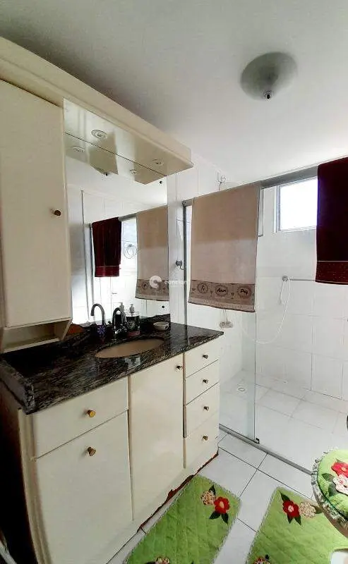 Apartamento à venda no Menino Jesus: 