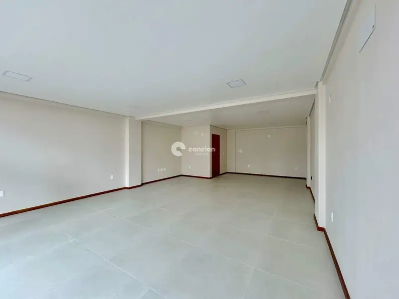 Loja à venda no Camobi: 