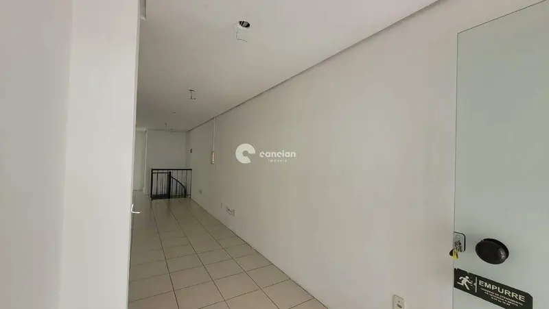 Sala Comercial para aluguel no Centro: 