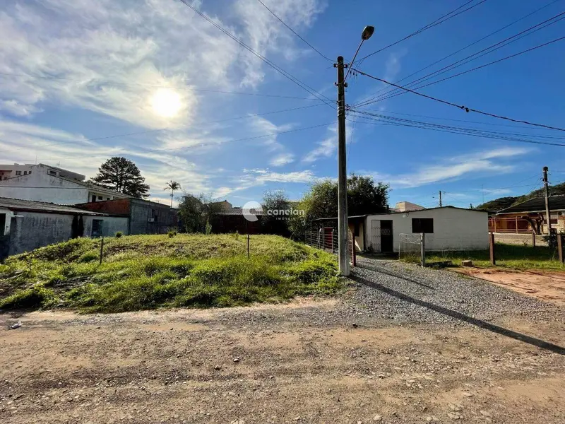 Terreno à venda no Dom Antônio Reis: 