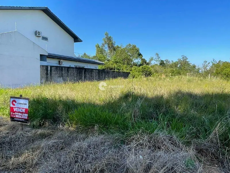 Terreno à venda no Pé de Plátano: 