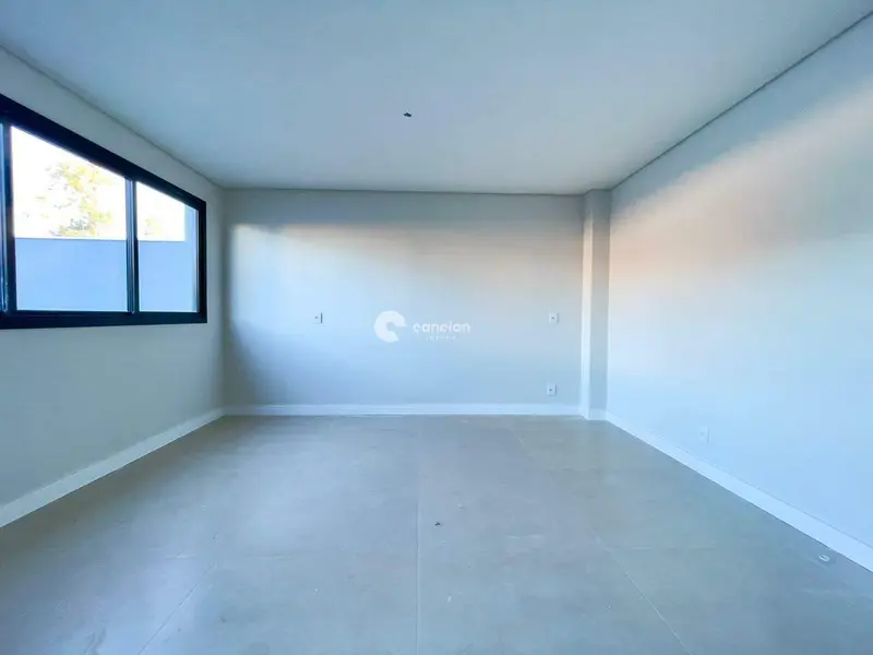 Casa de Condomínio à venda no Camobi: 