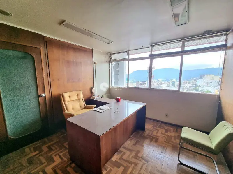 Sala Comercial à venda no Centro: 
