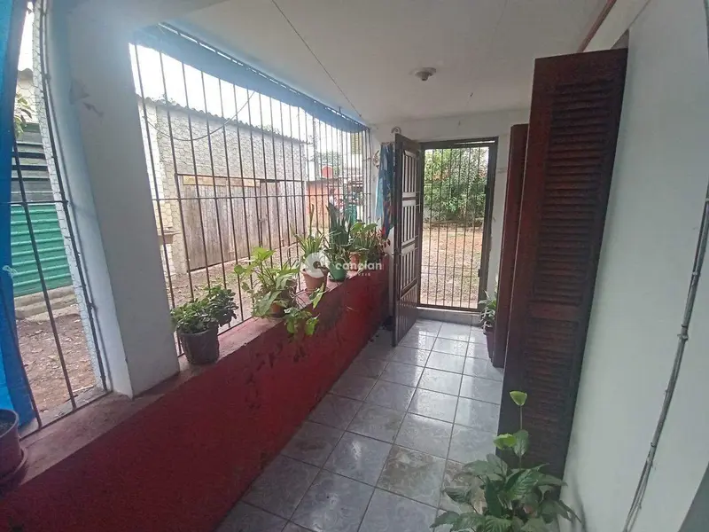 Apartamento à venda no Tancredo Neves: 