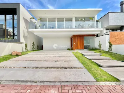 Casa de Condomínio à venda no Tomazetti: 