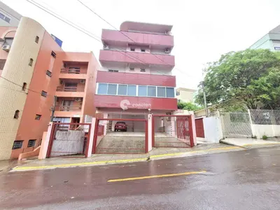 Apartamento à venda no Menino Jesus: 