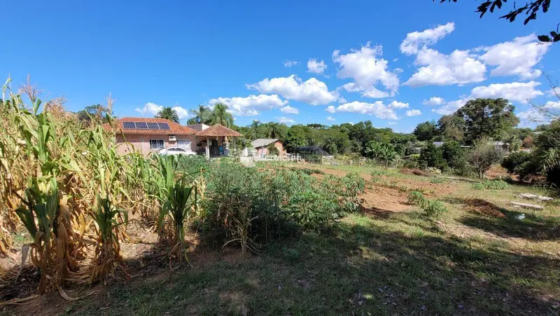 Terreno à venda no Parque Serrano I: 