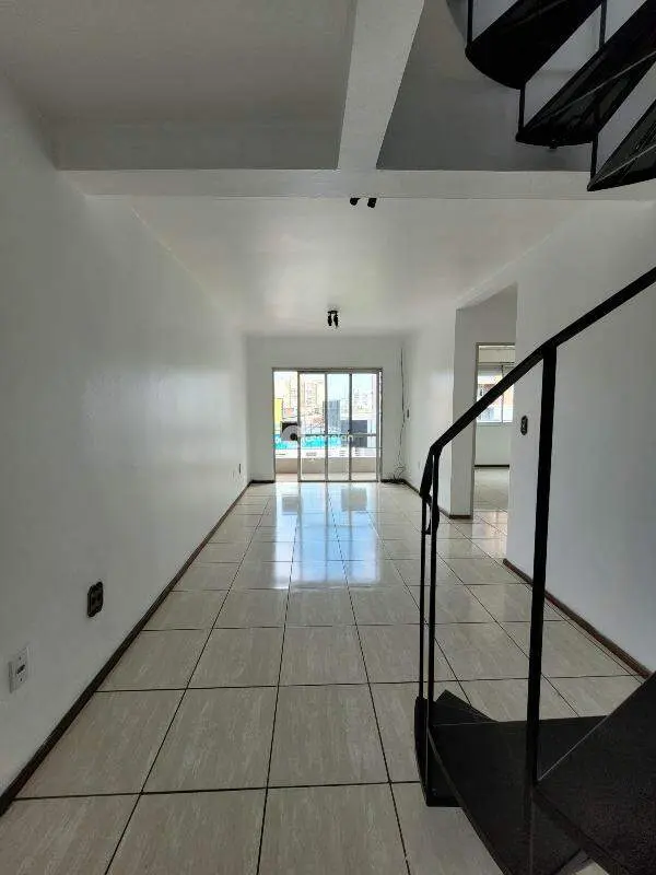 Duplex à venda no Centro: 